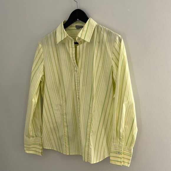 Ann Taylor Fitted Button Down Shirt. Size Large - Picture 2 of 6